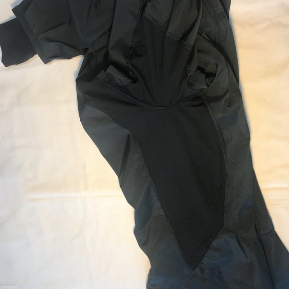 Like New Lululemon Run: Make A Break Jacket (worn once) - Picture 4 of 12